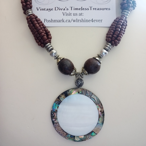 Wooden Bead with Abalone Shell necklace - Picture 2 of 5